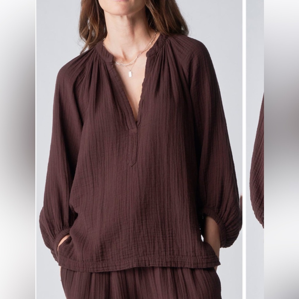 Ocean+Main NWT gauze long sleeve split neck top in chocolate